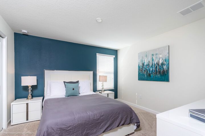 Room 3 of 67