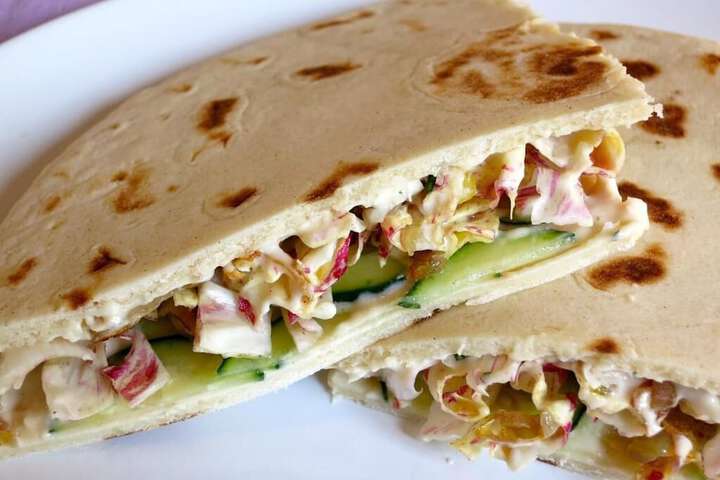 Dining 12 of 39