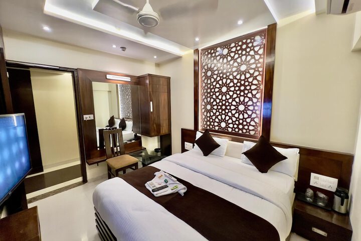 Room 14 of 71