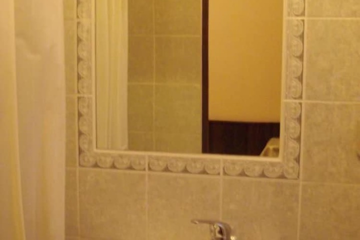 Room 12 of 35