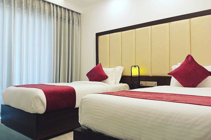 Room 12 of 82