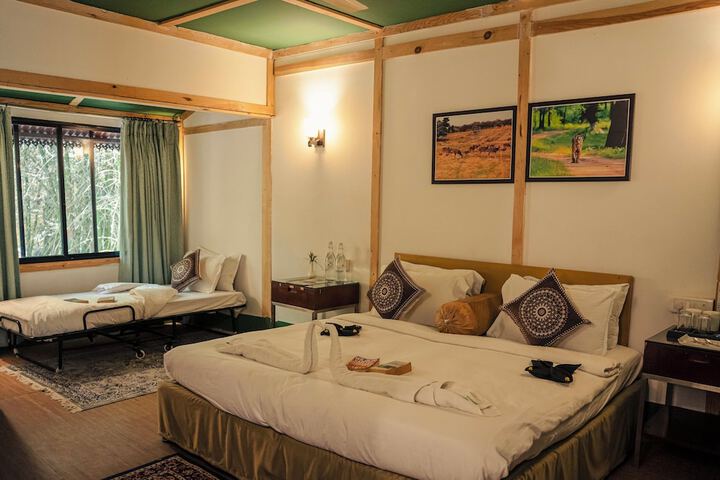 Room 2 of 89