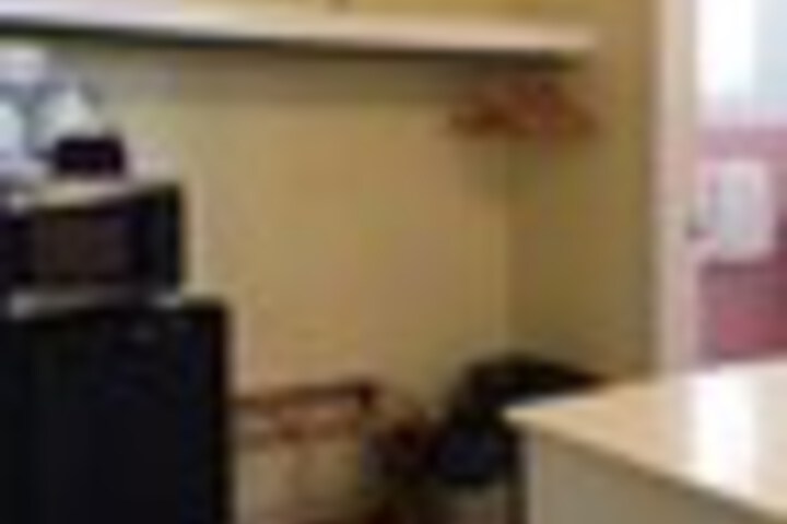 Room 152 of 258