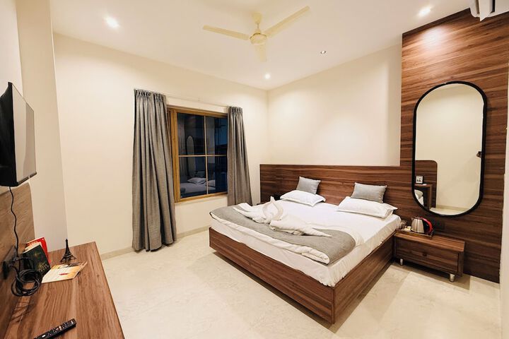 Room 14 of 84