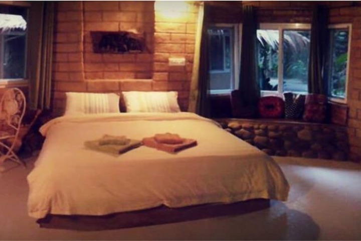 Room 7 of 60