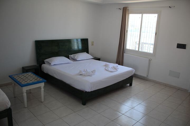 Room 62 of 153