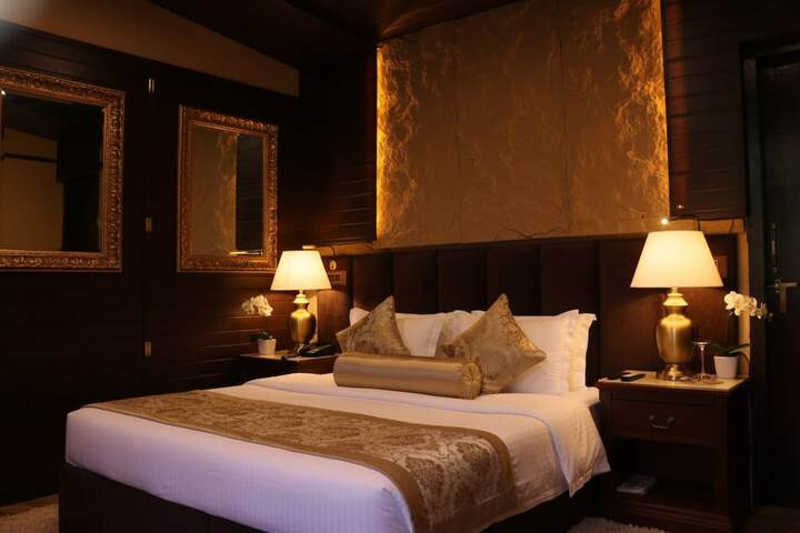 Room 4 of 29