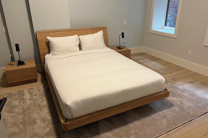 Room 57 of 109