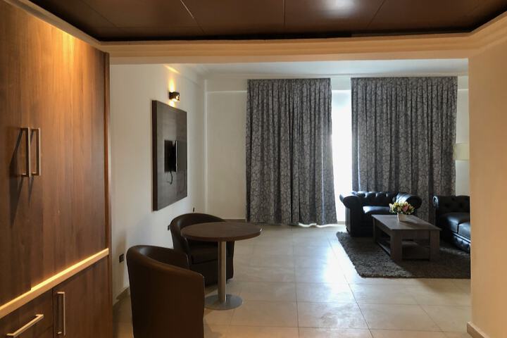 Room 26 of 71