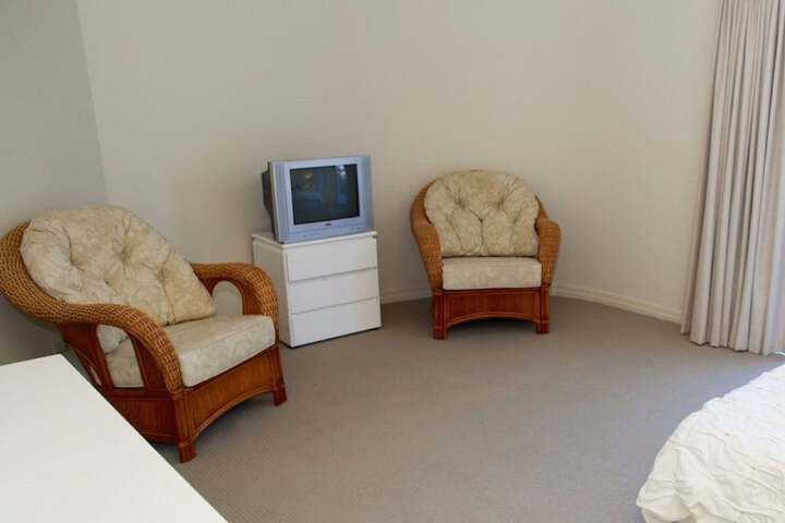 Room 10 of 43