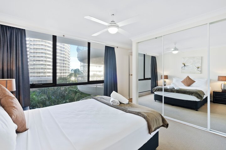 Room 30 of 240