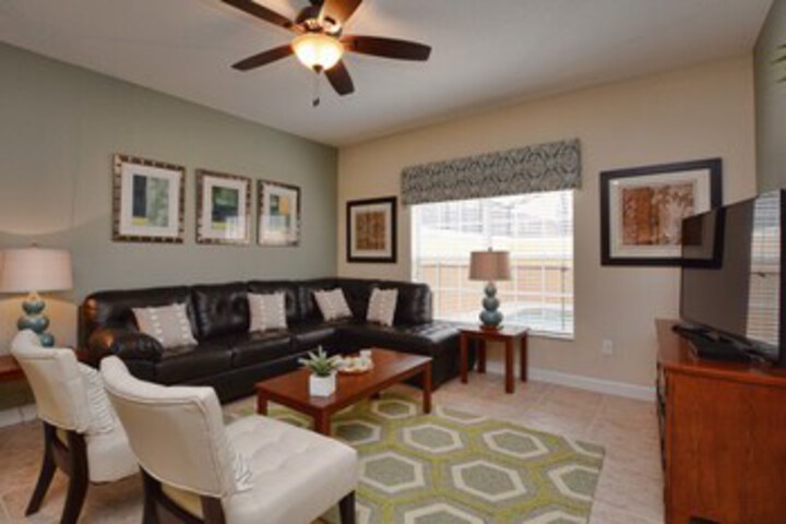 3250pp in Kissimmee, FL