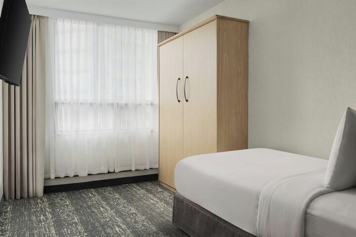 Room 40 of 89