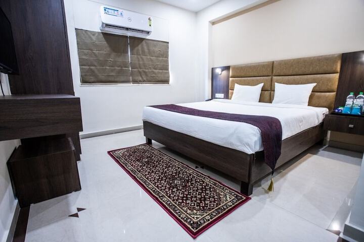 Room 6 of 31
