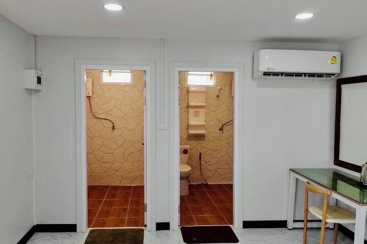 Room 25 of 54