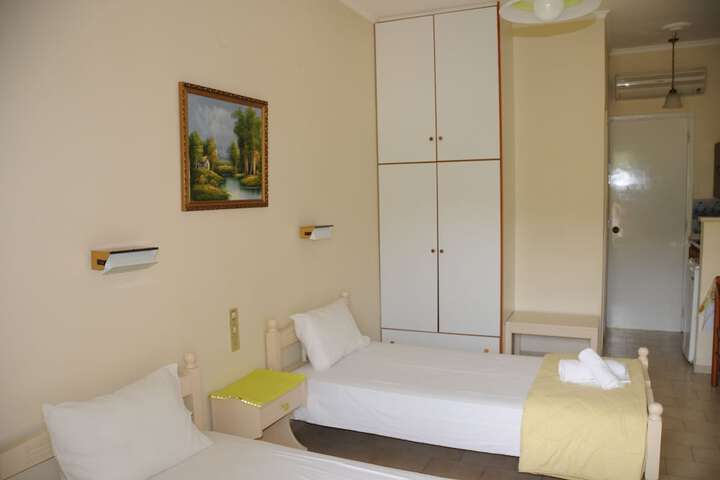 Room 4 of 29