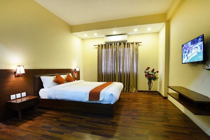 Room 20 of 33