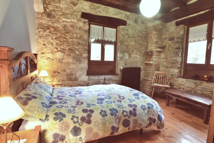 Room 9 of 27