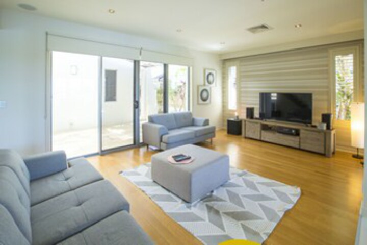 Room 6 of 21
