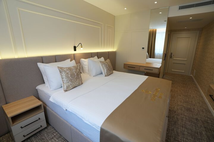Room 30 of 51