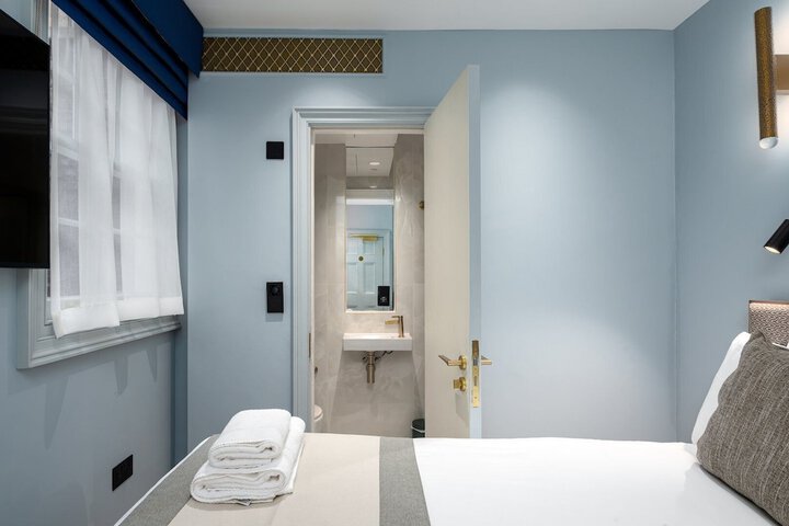 Room 75 of 280