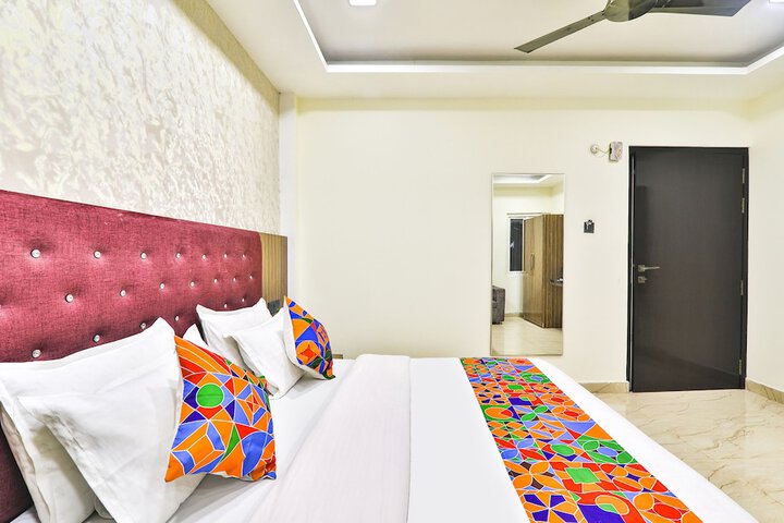 Room 7 of 26