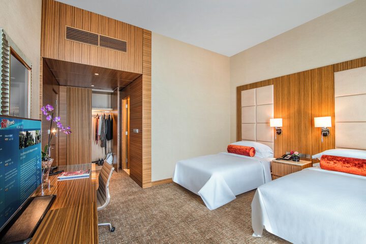 Room 62 of 142