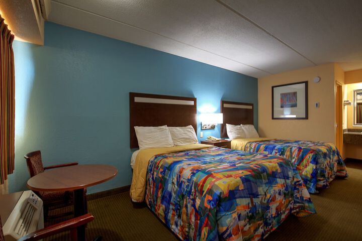 Room 5 of 25