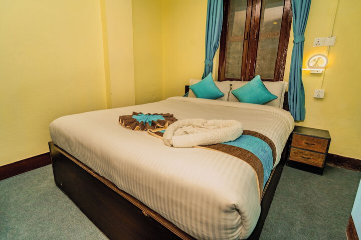 Room 17 of 65