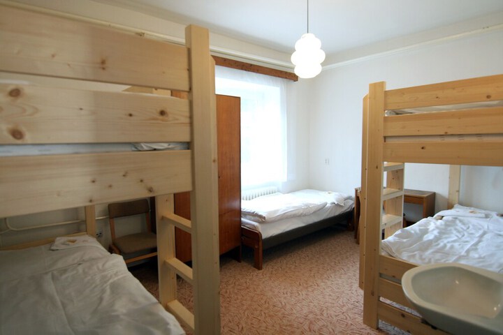 Room 4 of 54