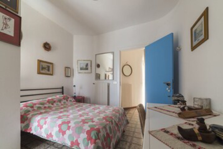Room 12 of 13