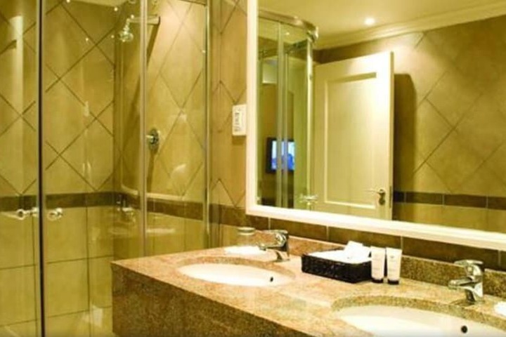 Clean Restrooms