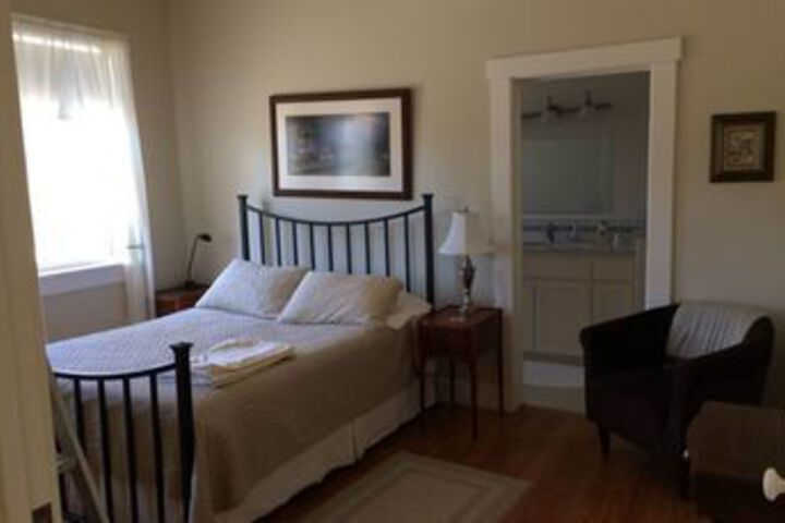 Room 8 of 17
