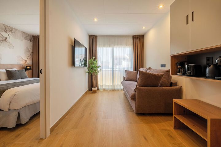 Room 43 of 95