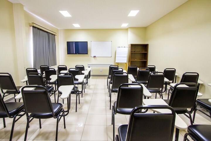 Meeting 33 of 47