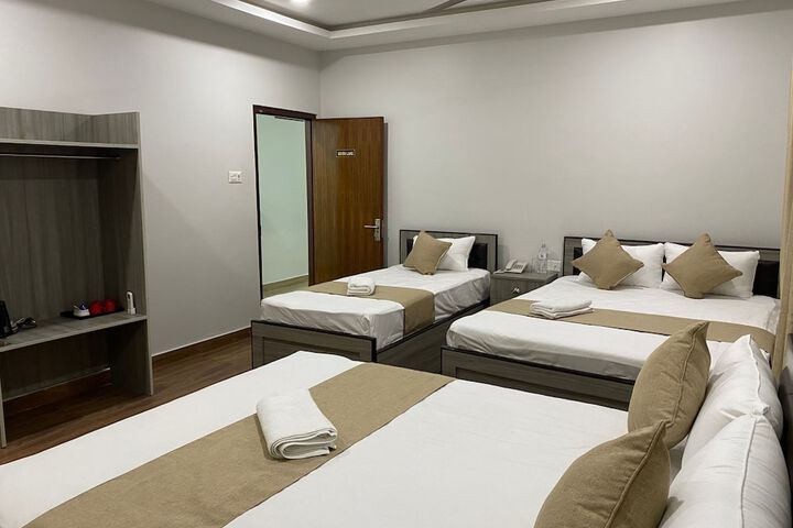 Room 16 of 39