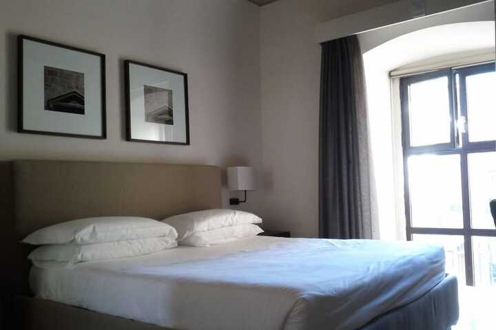 Room 5 of 36