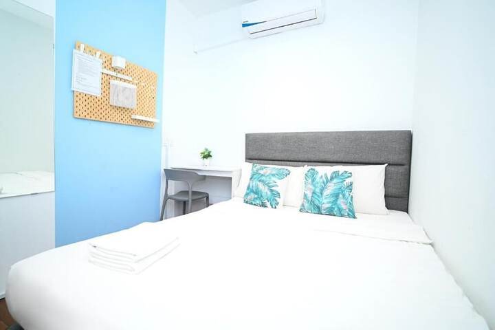 Room 2 of 26