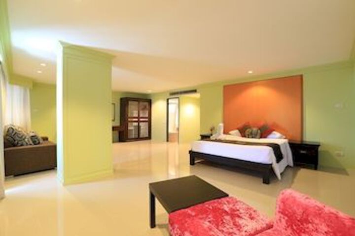Room 46 of 103