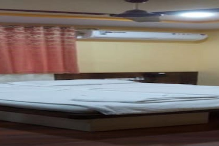 Room 4 of 26