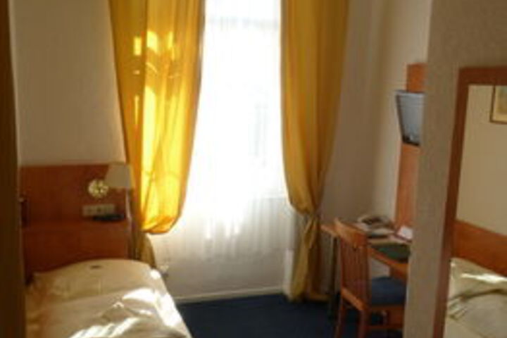 Suite Room