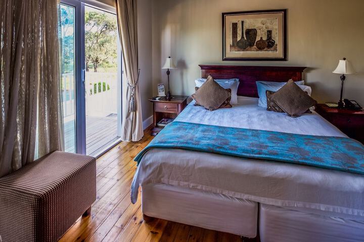 Room 28 of 74