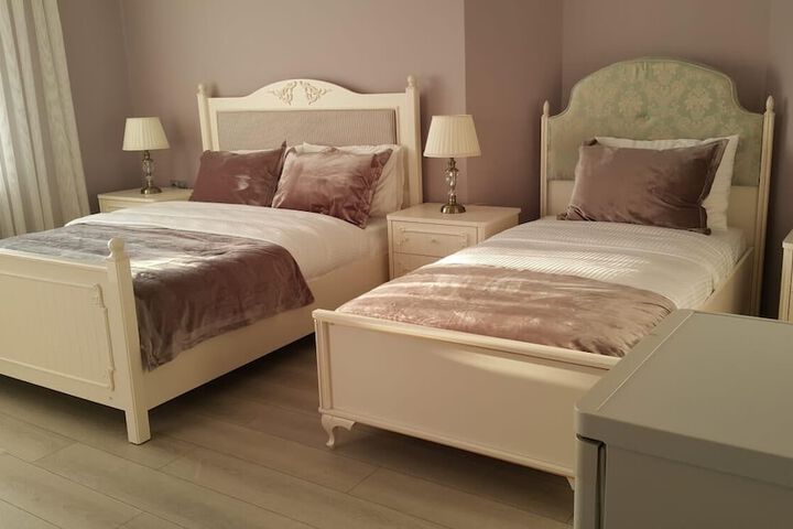 Room 22 of 110
