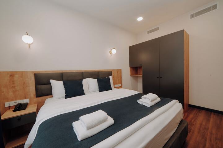 Room 25 of 72