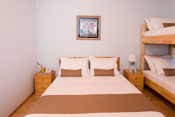 Room 4 of 57