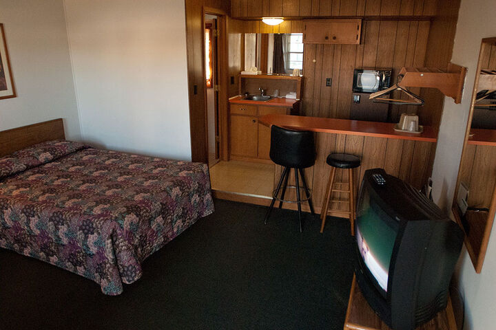 Room 3 of 11