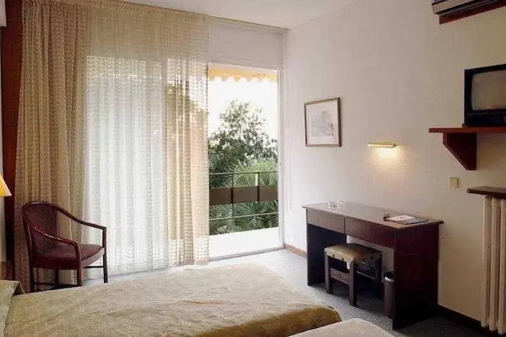 guest_rooms