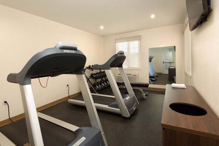 Hotel Gym Photos