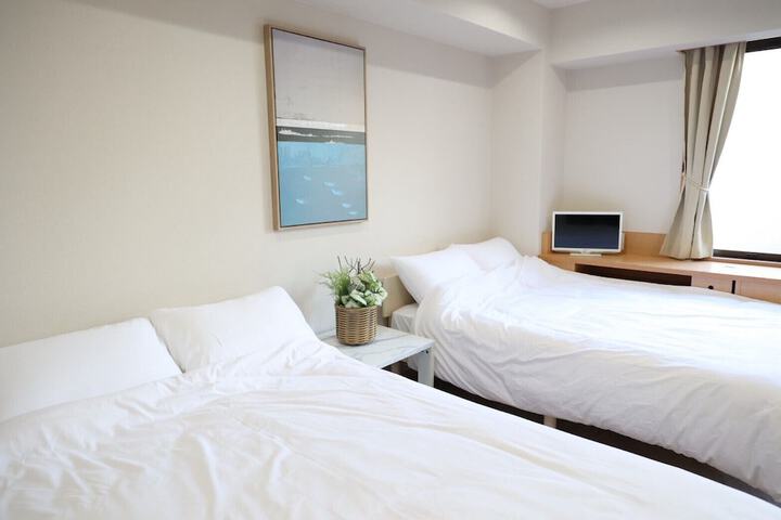 Room 13 of 62