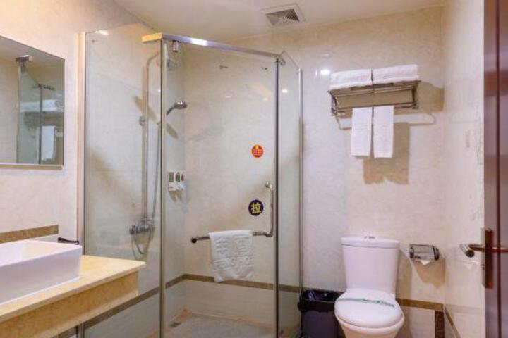 Huifeng Hotel